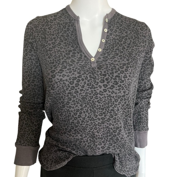 Splendid 100percent cotton waffle weave si style top animal print size Xlarge - Picture 2 of 7